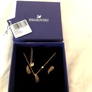 NIB Swarovski Black Jet Set